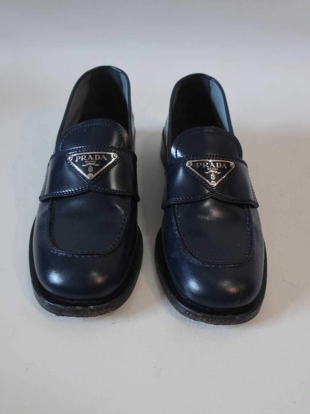 Authentic Womens Prada Dark Navy Blue Brushed Leather Logo Loafers 35.5 US/5.5 - Picture 4 of 16